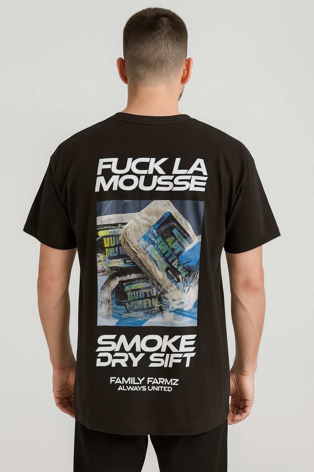 Détail du texte imprimé sur le T-shirt Fuck La Mousse