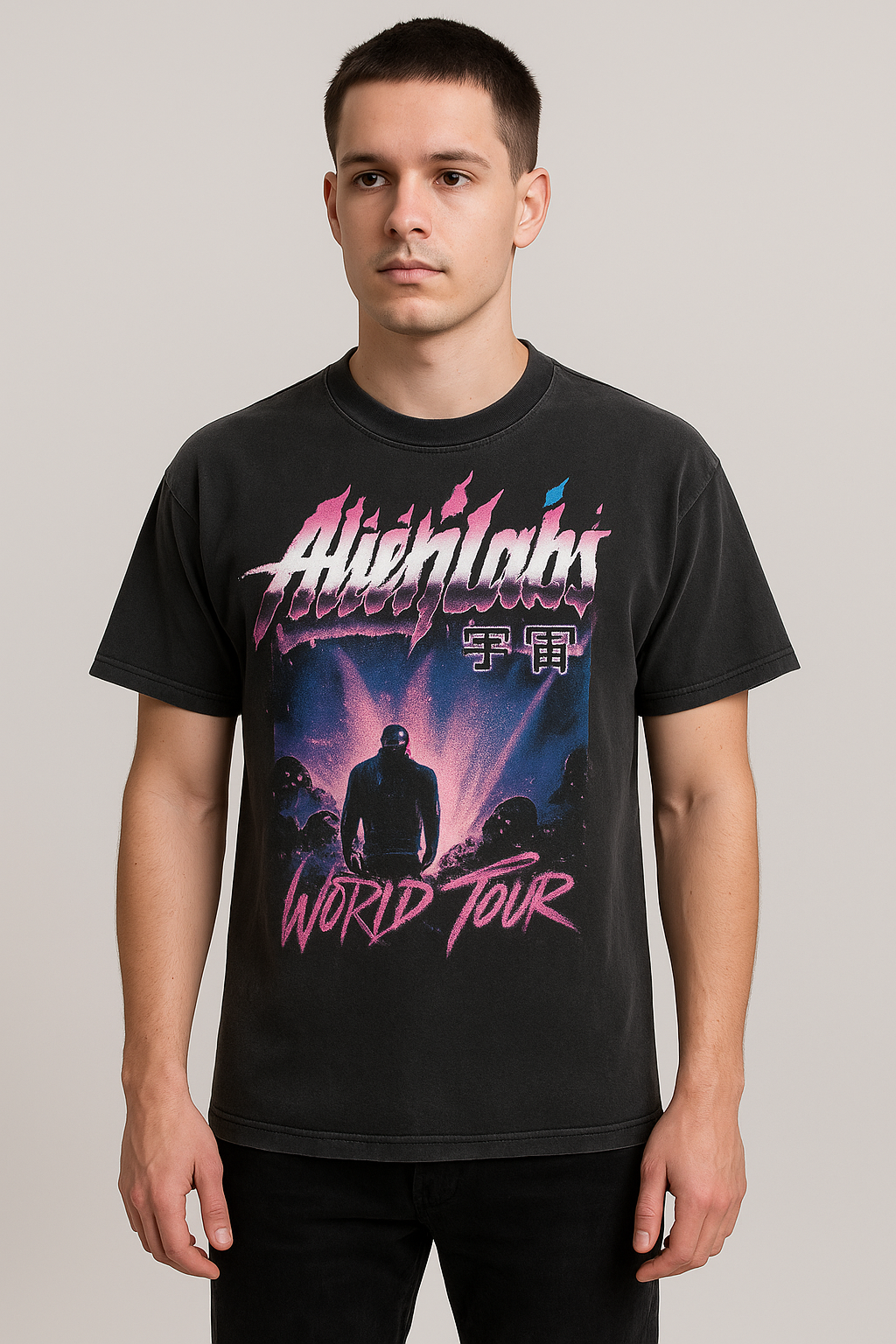 T-shirt Alien Labs World Tour Vintage Black porté – streetwear unisexe”