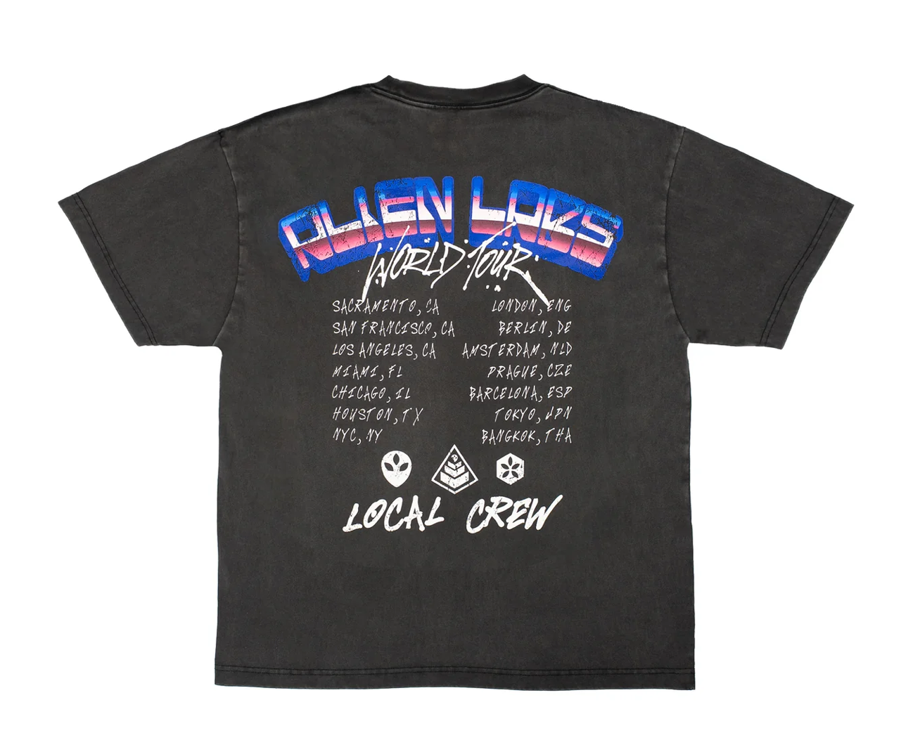 T-shirt Alien Labs World Tour Vintage Black porté – streetwear unisexe”